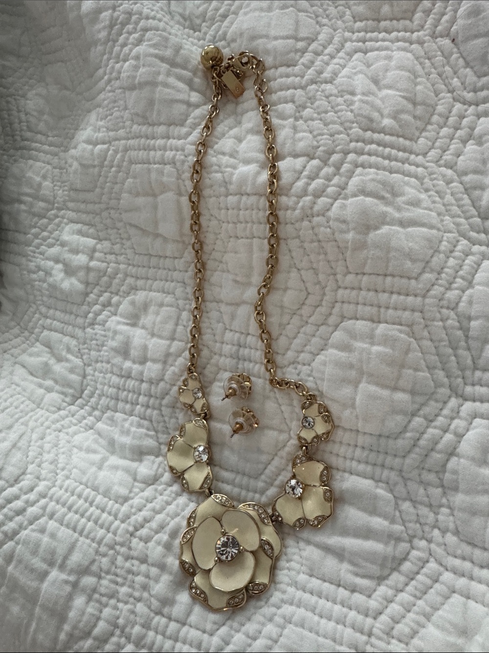 Kate Spade Gold Tone Ivory Flower Statement Necklace and Earrings Set